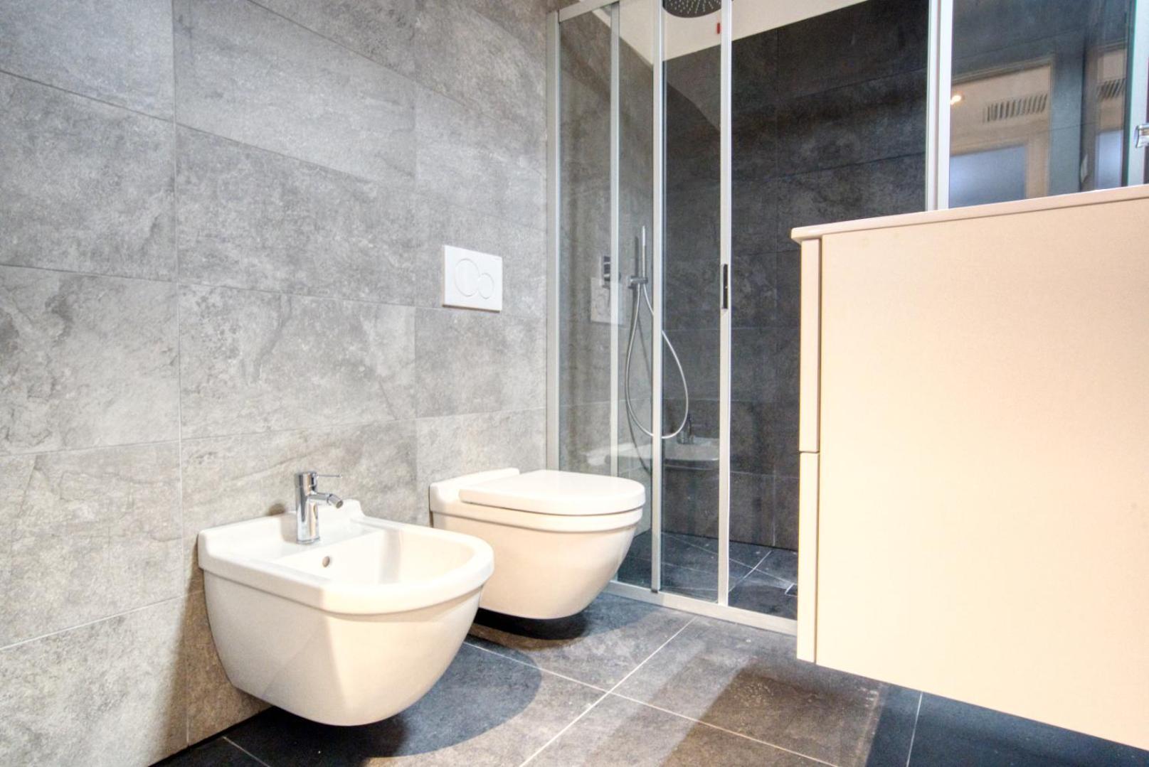 Temporaryflat Serlio 7 * Milan