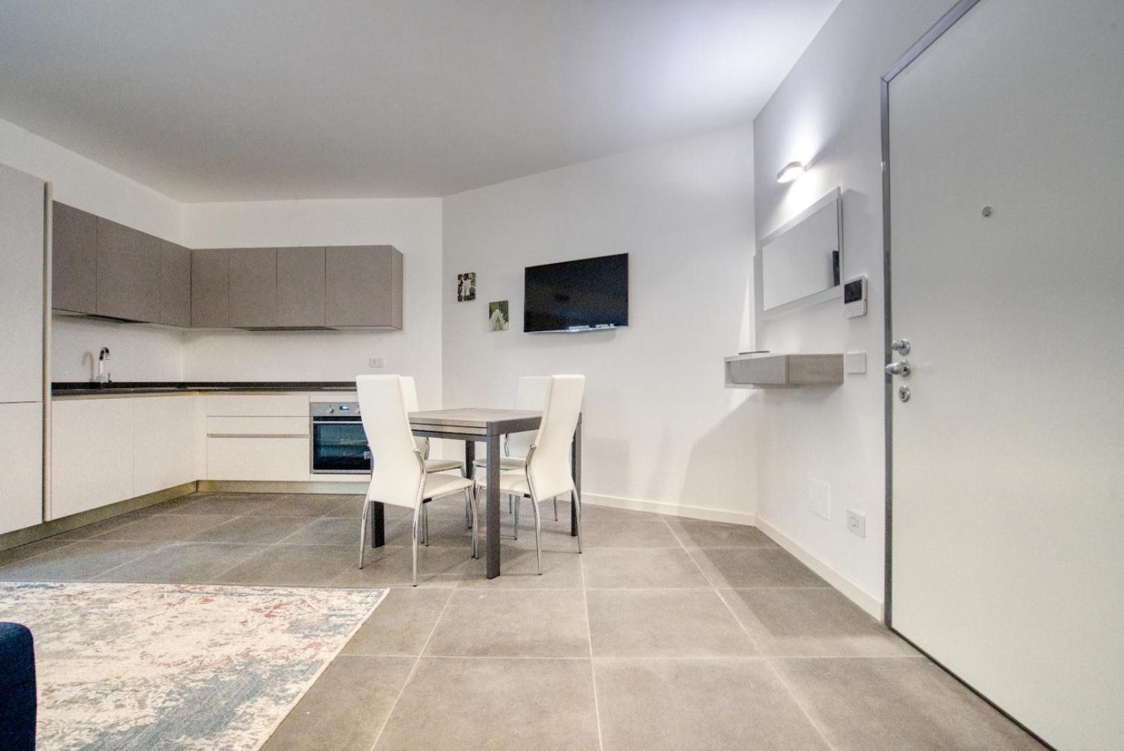 Temporaryflat Serlio 7 * Milan