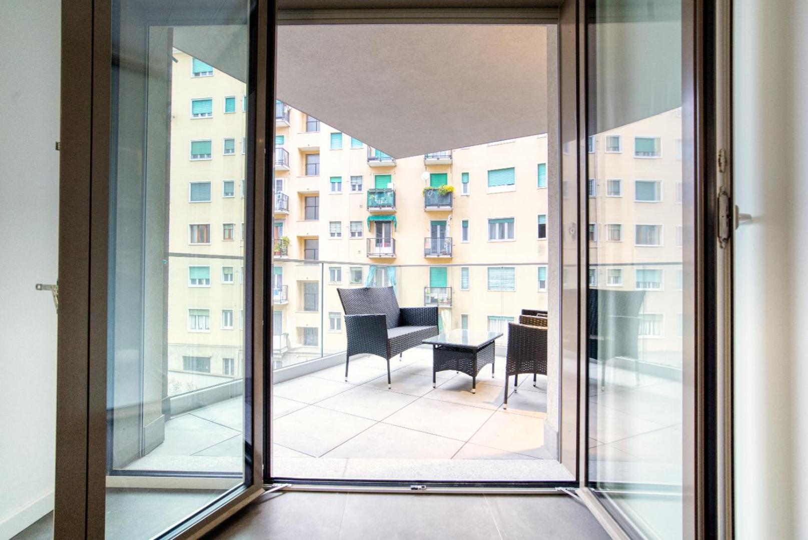 Temporaryflat Serlio 7