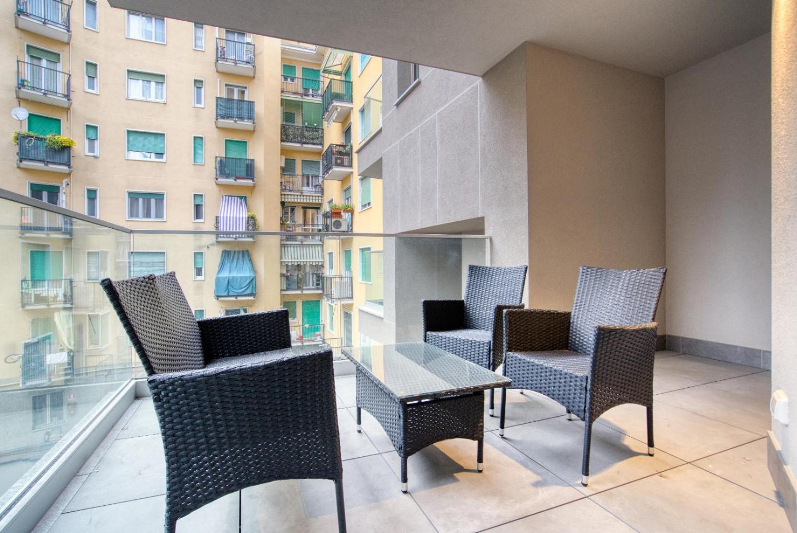 Temporaryflat Serlio 7